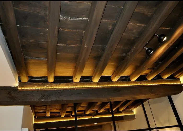 Lofts Amantes De Toledo- Loft Alcazar 公寓